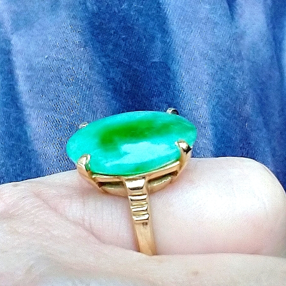 Ring 14k gold Jade Stone Large Oval 16x12mm Jade Ctr stone - Picture 11 of 12